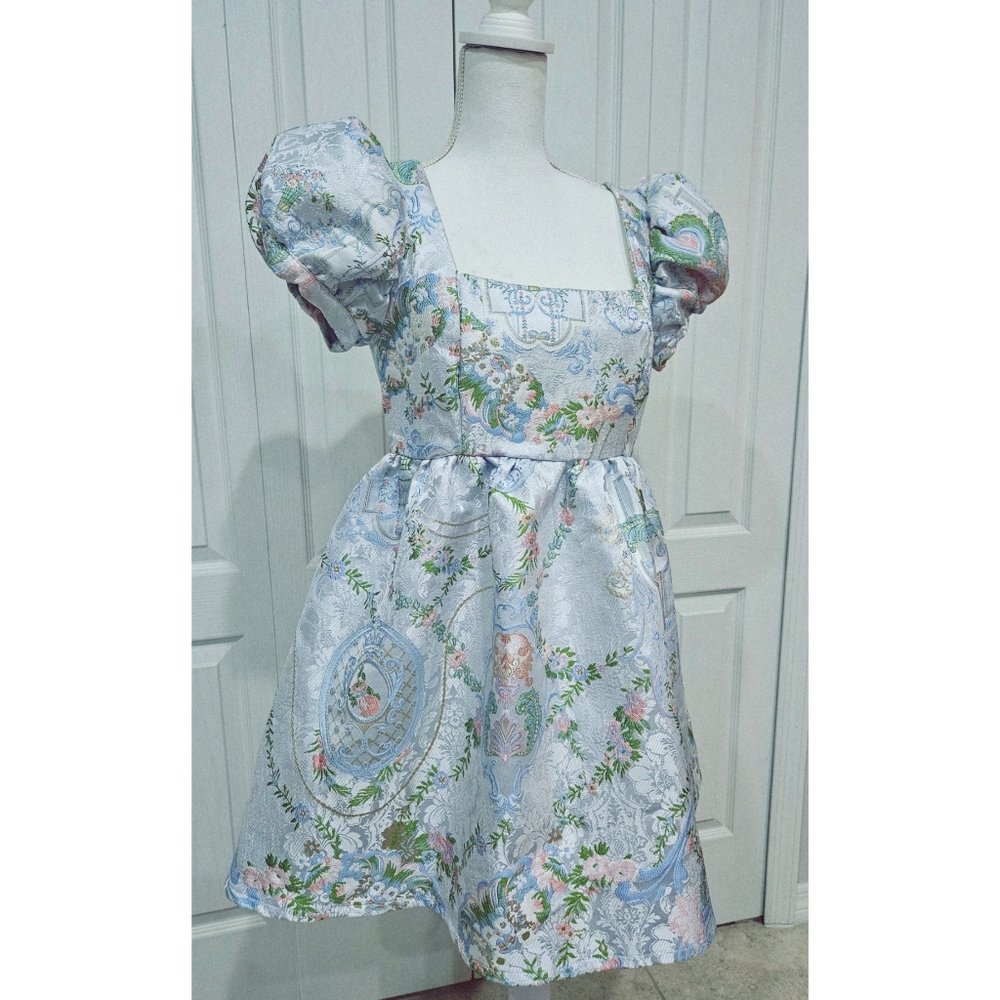 Sugar Thrillz Blue Pastel Floral Dress Size Medium - Picture 2 of 6